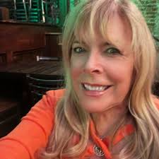 Which local grocery store sells the best seafood?