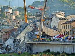 In 2015, 594,733 people lived within the city's administrative limits. Liveblog Rettungsarbeiten In Genua Gehen Nach Bruckeneinsturz Weiter