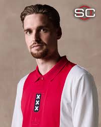 Atención coleccionistas! Ajax lanzó su "kit" edición especial por el 125°  aniversario del club. ¿Qué te parece? www.espn.com.ar