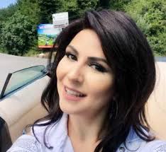 Aslında ayşe dinçer evlimi sorusu da çok sorulmaktadır. Aylin Dincer Kimdir Nereli Kac Yasinda Muzik Hayati Ve Biyografisi
