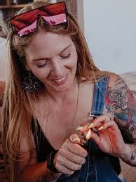 Mandy Walter's Instagram, Twitter & Facebook