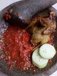 Resep sambal terasi enak spesial pedas memang pas banget, walaupun saat ini harga cabe. Sambel Tomat Terasi Mentah By Linda Lestari Suprapto Langsungenak Com