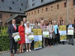 An beiden tagen präsentieren wir ihnen ein buntes programm. Zum Tag Der Offenen Garten Werden Tausende Besucher Erwartet Frankenberg Waldeck