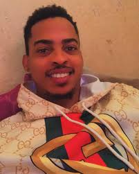 Hey tande zanmi pam ti ketchup sa ap bon pou mizik ou oswa ou menm ki  bezwen komanse yon ti biznis lap bon pou ou tou paske bwat la gen 1000  ladann