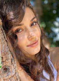 Hande ercel new interview 14.12.2020 hande erçel yeni röportaj ucankuş tv original video hande erçel is become the world beauty queen of 2020 ❤️ hande erçel is the most beautiful. Basarili Oyuncu Hande Ercel Dogum Gununde Herkesi Huzne Bogdu Son Dakika Magazin Haberleri