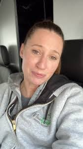 Kelli Doan's Instagram, Twitter & Facebook