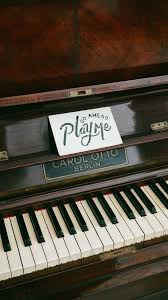 350 Piano Pictures Download Free Images Stock Photos On Unsplash In 2020 Learn Piano Learn Piano Notes Piano