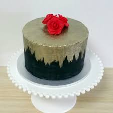 Black And Gold Cake Ideas Gold Black Cake Finished Black Gold Brush Cake Tutorial I Ve Been Seeing A Lot Of Pink And Gold W Gold Brushed Cake Black And Gold Cake Cake Tutorial