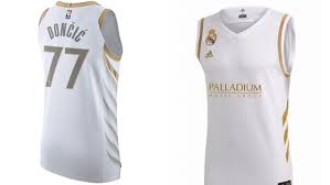 Using the city flag of new orleans as a jersey design is a good idea, but i'm not a fan of jerseys with no roam the north @raptors city edition jerseys are launching in march 2021. Luka Doncic Reacts To The Dallas Mavericks Real Madrid Style Jersey Marca