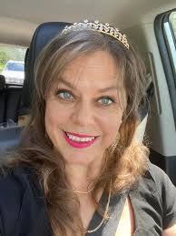 Rhonda Thacker's Instagram, Twitter & Facebook