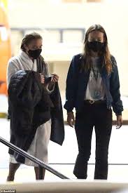Styles will be starring next to florence pugh and chris pine for the film which encircles the story of an 'isolated utopian community' back in the 50s. Harry Styles And Florence Pugh Are Spotted Filming Don T Worry Darling The Day Before Thanksgiving Express Digest