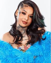 So gogo poes Esheli is still fighting demons in dat d!rty house of hers??  Tell me why dat sfebe was live