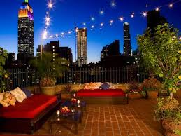 Enjoy a glass of frosé or a handcrafted cocktail (the menu is overseen by employees. Top 10 Unpretentious Rooftop Bars In Manhattan Manhattan New York Dnainfo