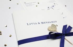 Damit erklärt ihr in kürze warum ihr heiratet oder was die tiefen beweggründe zu eurer hochzeit sind. Chevalier Gold Navy Sususumm Design Visuelle Gestaltung