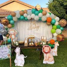 The best part is that mom can hang this decoration in the nursery after the shower. How To Throw The Perfect Drive By Baby Shower The Complete Guide The Petite Rainbow