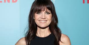 Winthrop': Carla Gugino Joins New Horror Based On Cult Podcast 'Knifepoint  Horror'!!
