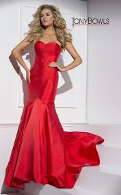 strapless trumpet dress with a sweetheart neckline click