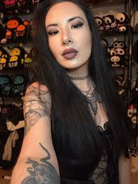 Since childhood, I have always been a fan of Goth Girls.