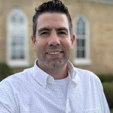 Adam Maclaughlin's Instagram, Facebook & TikTok