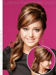 Ponytail hairstyles can go punk rock without getting any razors involved. 14 Cutest Side Ponytail Ideas For 2021 That You Need To See