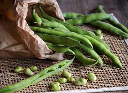 Con l'arrivo della primavera, anche la stagione delle fave entra nel vivo! Fave Curiosita Usi In Cucina E Ricette Stagioni Nel Piatto