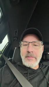 Dennis Kitchen (@mrdkl71)