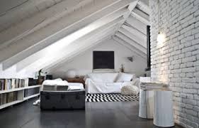 Vediamo come arredare la mansarda facendo attenzione ad alcune caratteristiche. Come Arredare Una Mansarda Quattrovani Immobiliare Immobiliare