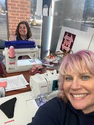 As you can see, Hammond is finding ways to keep busy at this time...💨  Watch until the end for a giggle 😂