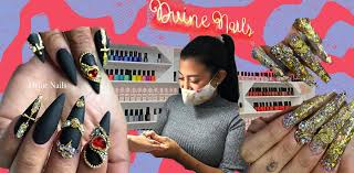 187 seuraajaa, 54 seurattavaa, 26 julkaisua. This Peruvian Manicurist Is Behind Karol G Rosalia S Blingy Acrylic Sets