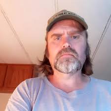 Raymond Burt (@rayburt37) • Instagram photos and videos