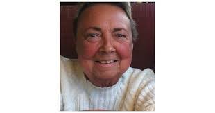 Robin Karnes's Instagram, Twitter & Facebook