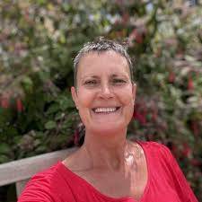 Snow Daisy is now officially live. Welcome to my coaching and consulting  practice, focused