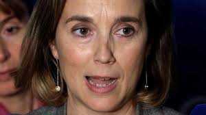 Cuca Gamarra acusa a Sánchez de imponer su plan energético y luego subirse al  Falcon -