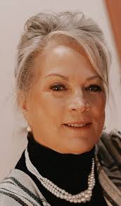 Rosemary Pierce's Instagram, Twitter & Facebook