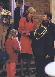 1986 02 23 Diana Opens The Cedar School Previously Named The Druids Heath Centre In Walsall West Midlands Princess Diana Princes Diana Lady Diana