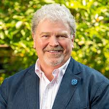 Damian Buckley, Real Estate Agent