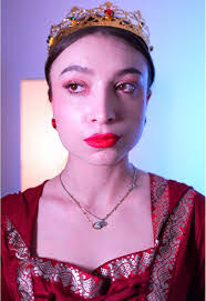 Lauri Chase's Instagram, Twitter & Facebook