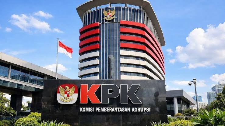 OTT KPK Seret Bupati Kuansing, Menhut Beri Klarifikasi Soal Pertemuan dan Amplop