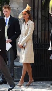 Get our wedding planner app on your mobile device. Why Kate Middleton Loves To Recycle Outfits For Other People S Weddings