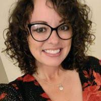 Abbey Lang's Instagram, Twitter & Facebook