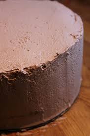 Layer Cake Aux Kinder Bueno Au Beurre Fondu Gateau Kinder Bueno Gateaux Et Desserts Recette Genoise Facile