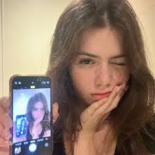 Parang manika ang ganda! 😍 Despite being feisty