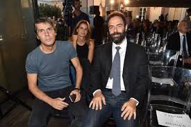 Ma la relazione con il cantautore italiano fa sognare! Luca Barbarossa Ingrid E Neri Marcore Dago Fotogallery