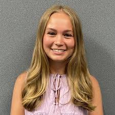 Ashley Blackwelder's Instagram, Twitter & Facebook