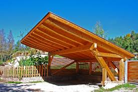 Une variante de ce type de jardinage, est que la planche de culture soit surélevée, ce qui permet un travail de la terre et un entretien beaucoup plus aisé, spécialement indiqué pour les personnes âgées ou souffrant de maux. Carport Comment Le Construire En 5 Etapes Simples Chaletdejardin Fr