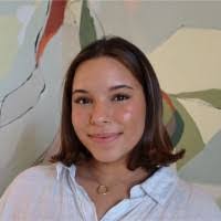 Nicole Barra's Instagram, Twitter & Facebook