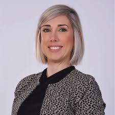 Jen Pickering's Instagram, Twitter & Facebook