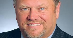 DFL Senator Tom Bakk