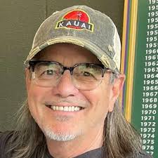 Our team • Artstra