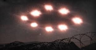 Enigma cósmico: capitão diz ter visto OVNIs brilhantes sobrevoando base da  Força Aérea